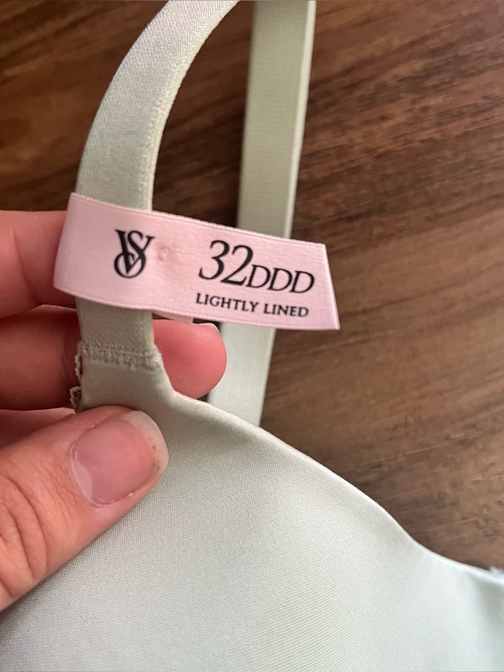 Victoria’s Secret Body Perfect Coverage Mint Bra Size 32DDD NWT - Picture 2 of 7